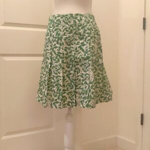 J Crew Mini Skirt Size 4 Green Leaf Pattern Lined Pleated Cotton Short Zip Back